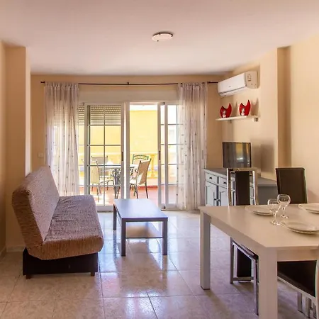 Amazing In With Outdoor Swimming Pool, Wifi And 3 Bedrooms Torrevieja