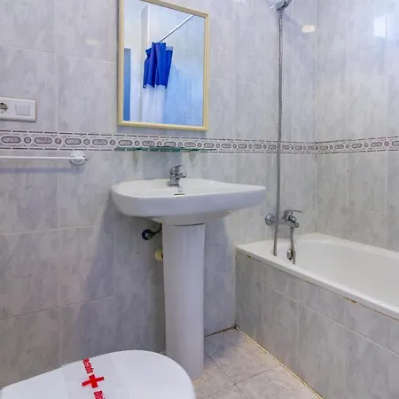 Apartament Amazing In With Outdoor Swimming Pool, Wifi And 3 Bedrooms